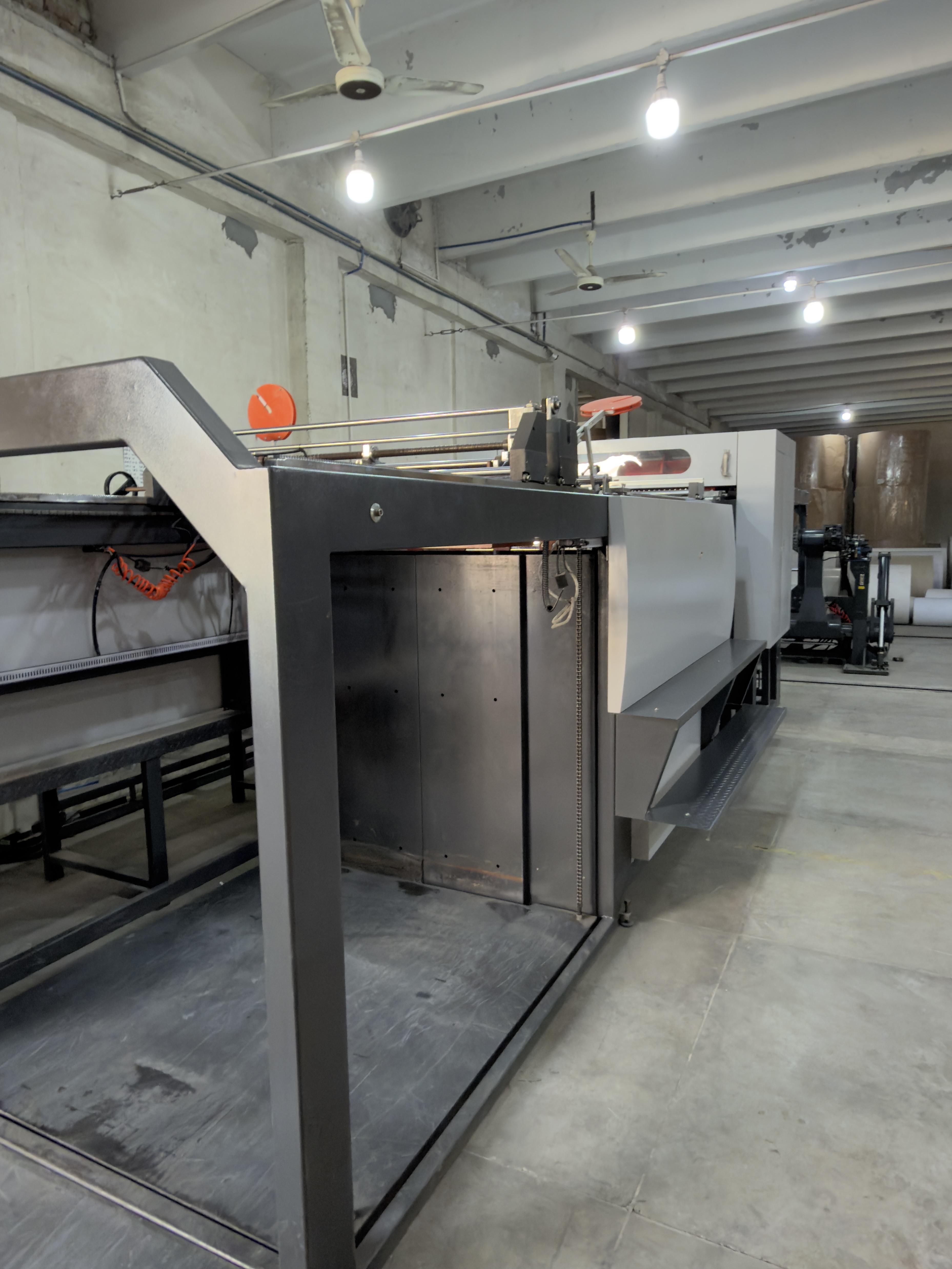 Precision Cutting Machine